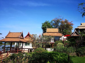 Ayutthaya Garden River Home